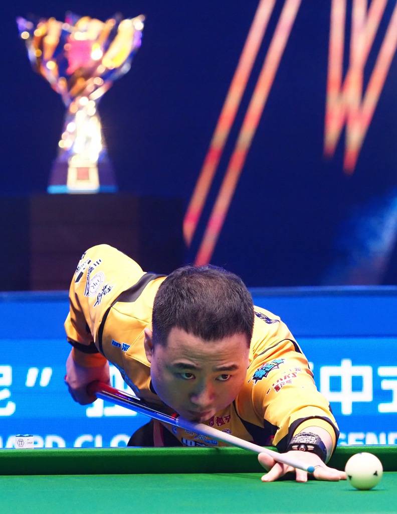 马丁内斯的 马丁内斯的