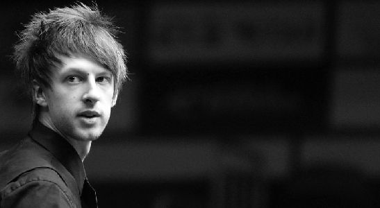 如今他的离 如今他的离